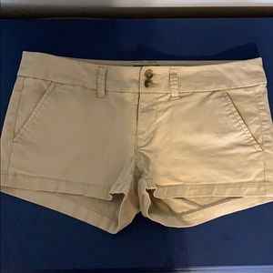 American Eagle khaki shorts